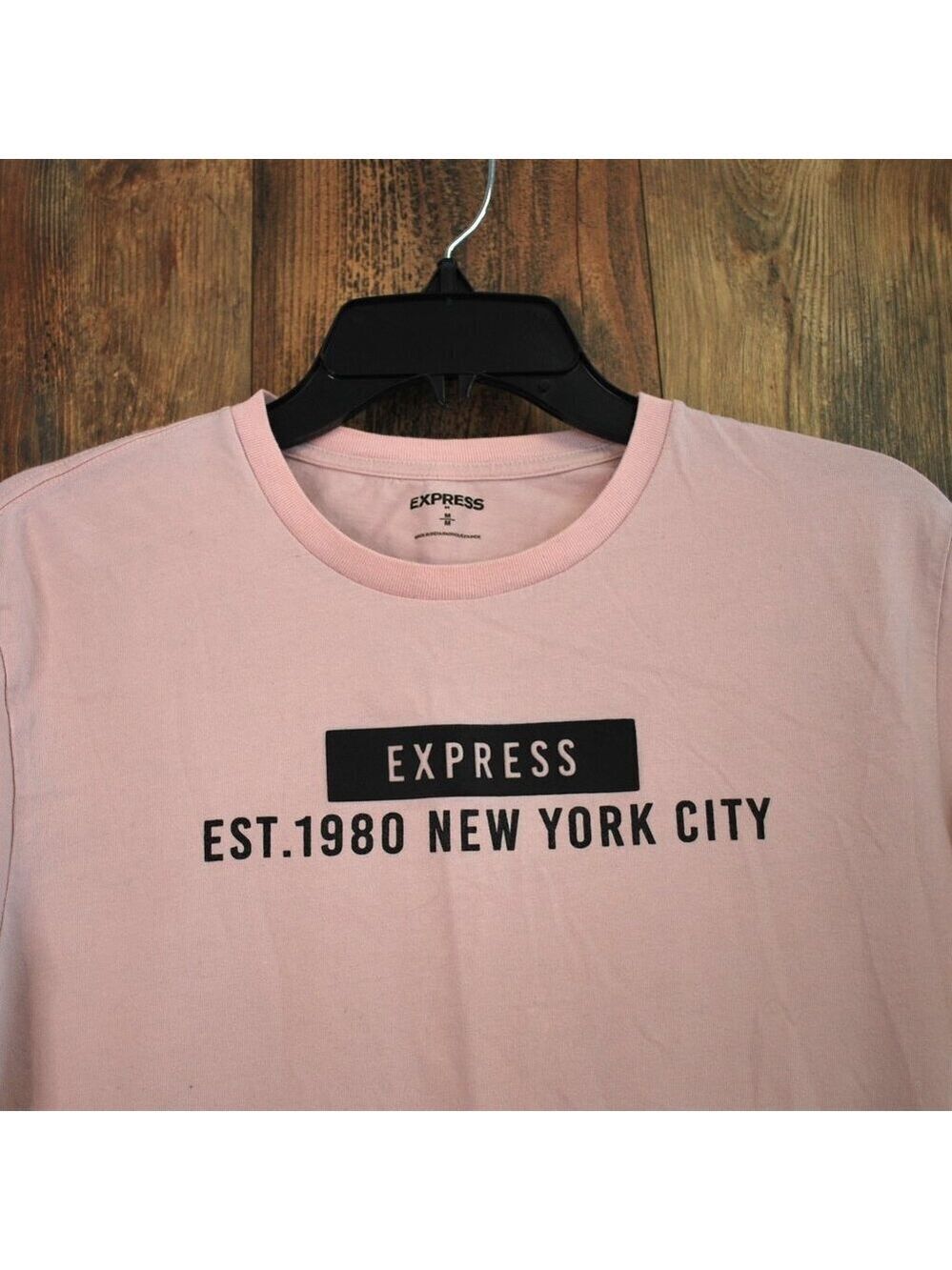 Express Men's Graphic Short Sleeve Pink Tee M